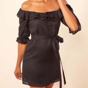 🌺NWT Reformation Indio Off the Shoulder Dress